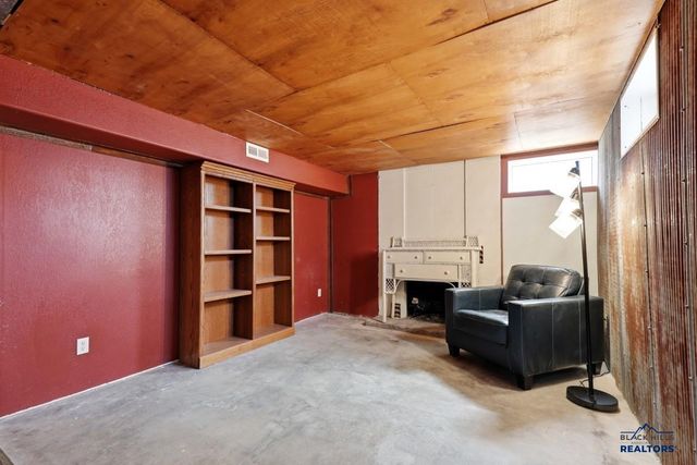 530 ST CHARLES, Rapid City, SD 57701