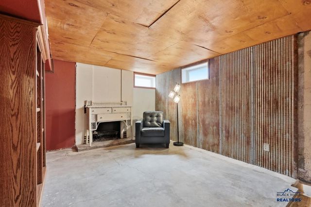530 ST CHARLES, Rapid City, SD 57701