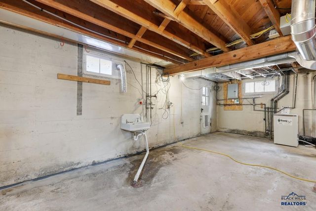 530 ST CHARLES, Rapid City, SD 57701