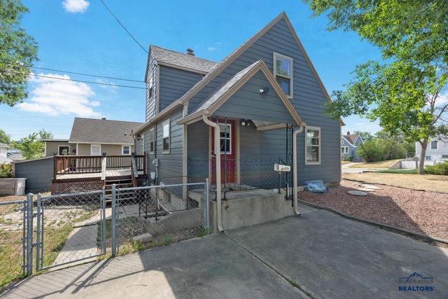 530 ST CHARLES, Rapid City, SD 57701