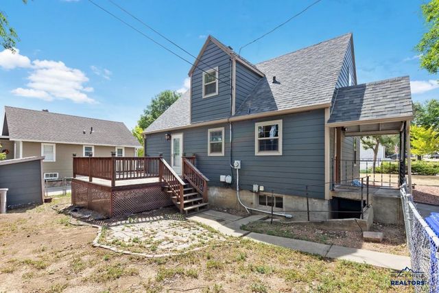 530 ST CHARLES, Rapid City, SD 57701