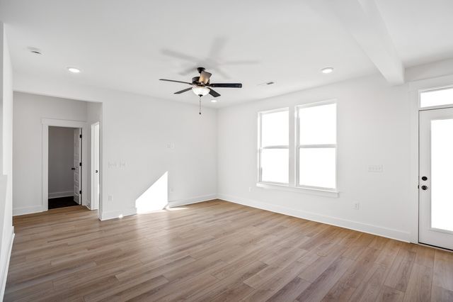 2340 Old Spring Lane, Gallatin, TN 37066