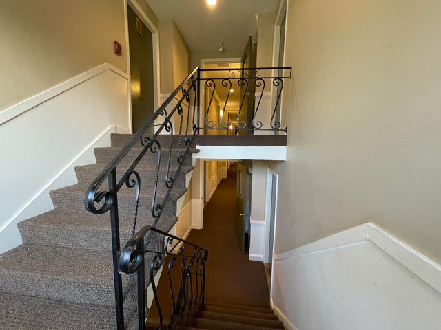 124 Mammoth Rd Apt 21, Hooksett, NH 03106