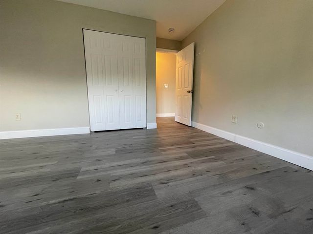 124 Mammoth Rd Apt 21, Hooksett, NH 03106