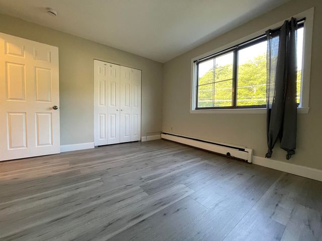 124 Mammoth Rd Apt 21, Hooksett, NH 03106