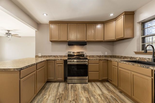 2614 S Lilly St, Longview, TX 75602