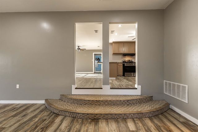 2614 S Lilly St, Longview, TX 75602