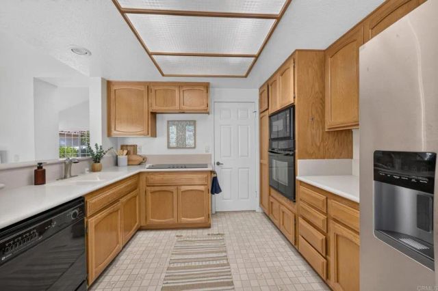 12639 Calle Charmona, San Diego, CA 92128