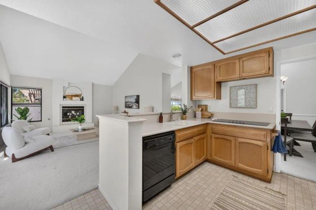 12639 Calle Charmona, San Diego, CA 92128