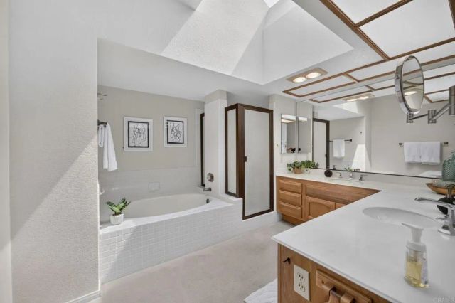 12639 Calle Charmona, San Diego, CA 92128