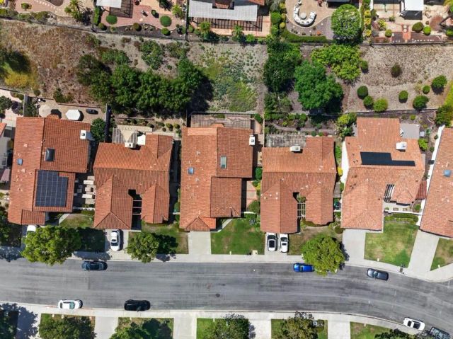 12639 Calle Charmona, San Diego, CA 92128