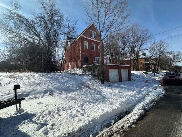 7024 Hermitage St, Homewood Brushton, PA 15208