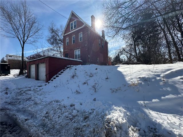 7024 Hermitage St, Homewood Brushton, PA 15208