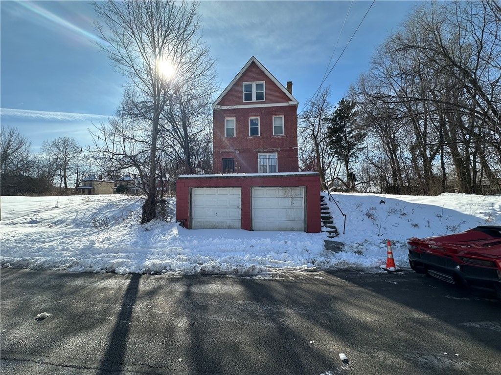 7024 Hermitage St, Homewood Brushton, PA 15208