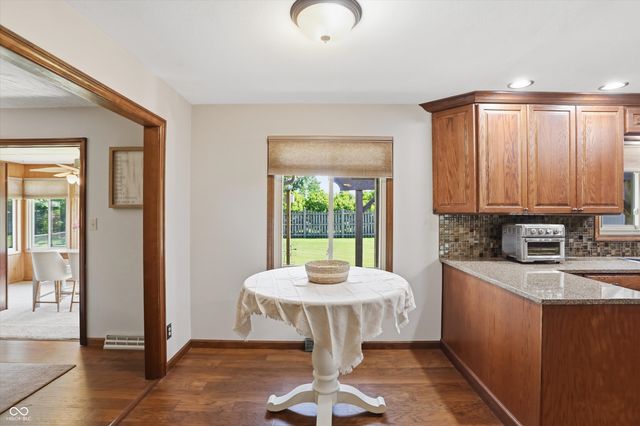 863 W Ashbourne Lane, Greenwood, IN 46142