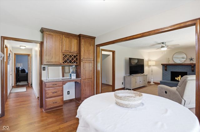 863 W Ashbourne Lane, Greenwood, IN 46142