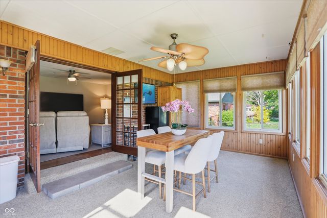 863 W Ashbourne Lane, Greenwood, IN 46142