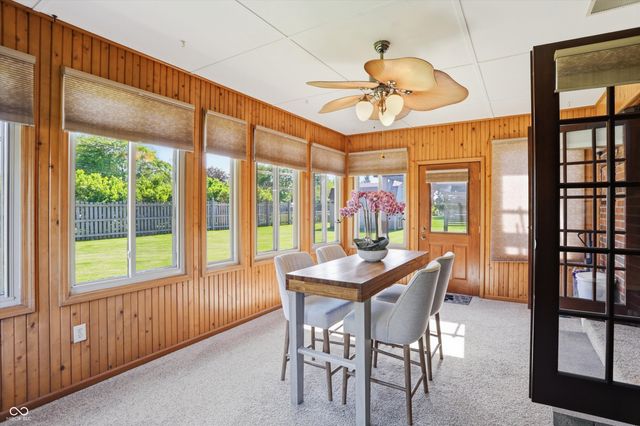 863 W Ashbourne Lane, Greenwood, IN 46142