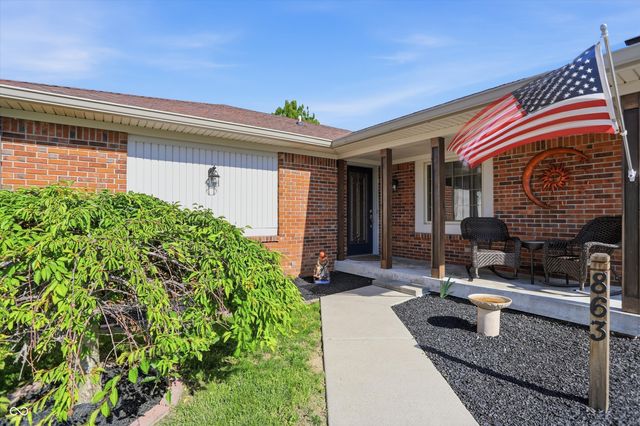 863 W Ashbourne Lane, Greenwood, IN 46142