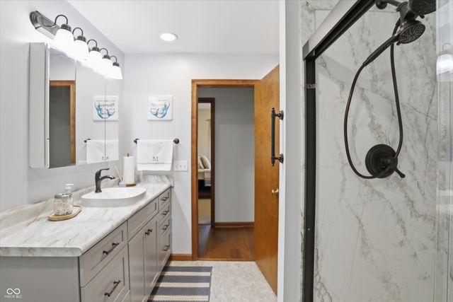 863 W Ashbourne Lane, Greenwood, IN 46142