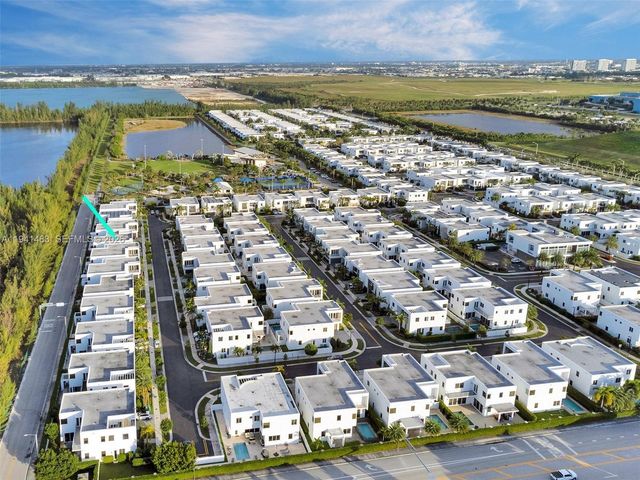 10055 NW 77th St, Doral, FL 33178