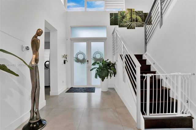 10055 NW 77th St, Doral, FL 33178