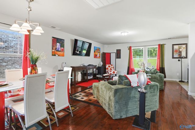 194 Green Garden Drive, Harvest, AL 35749