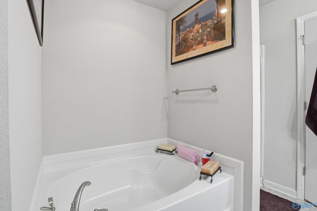 194 Green Garden Drive, Harvest, AL 35749