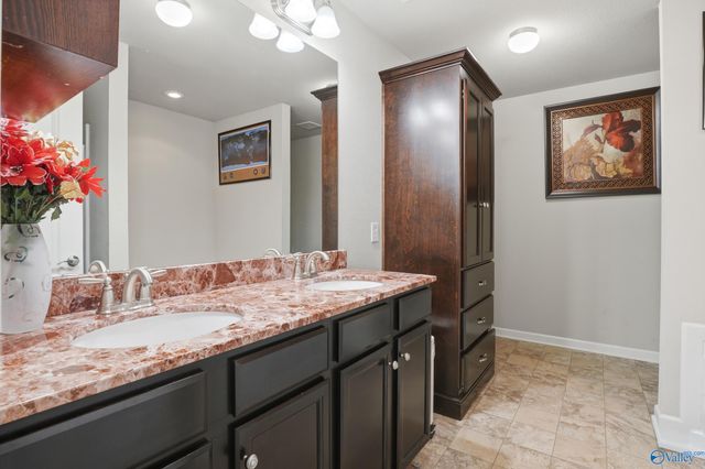 194 Green Garden Drive, Harvest, AL 35749