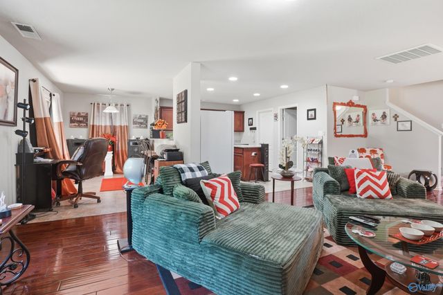 194 Green Garden Drive, Harvest, AL 35749