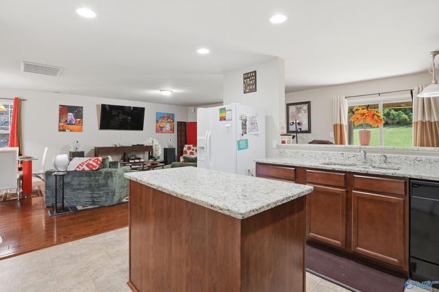 194 Green Garden Drive, Harvest, AL 35749