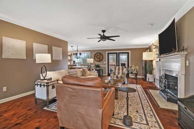 103 Peachtree St, White House, TN 37188