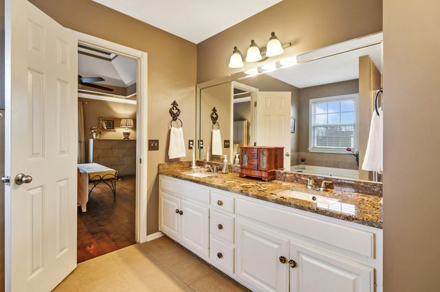 103 Peachtree St, White House, TN 37188