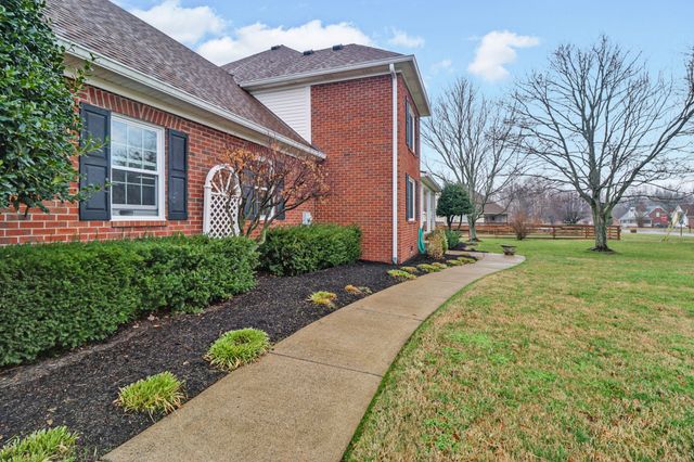 103 Peachtree St, White House, TN 37188