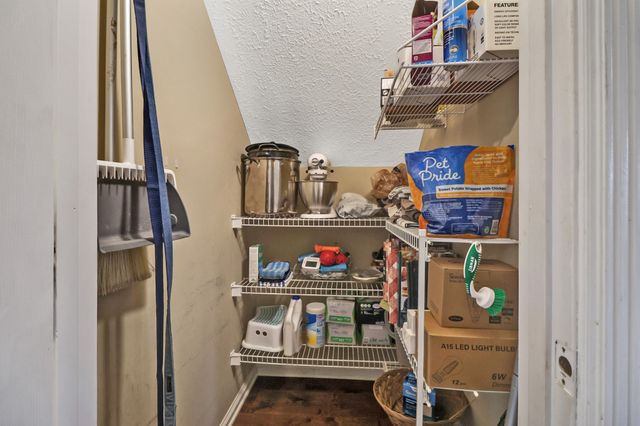 103 Peachtree St, White House, TN 37188