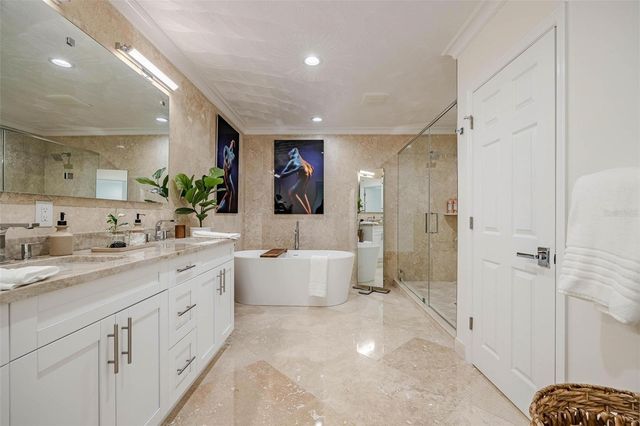 2740 N BEACH ROAD B, Englewood, FL 34223