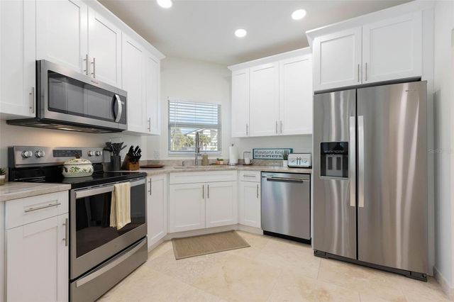 2740 N BEACH ROAD B, Englewood, FL 34223