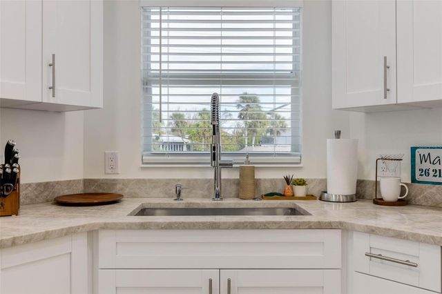 2740 N BEACH ROAD B, Englewood, FL 34223