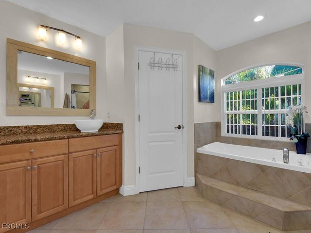 4666 San Antonio LN, Bonita Springs, FL 34134