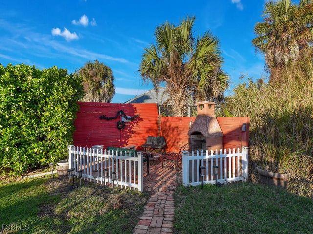 4666 San Antonio LN, Bonita Springs, FL 34134