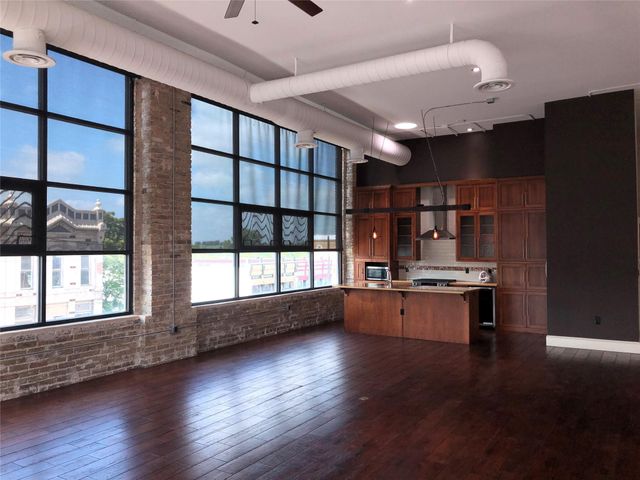 110 W 2nd ST Loft B, Taylor, TX 76574