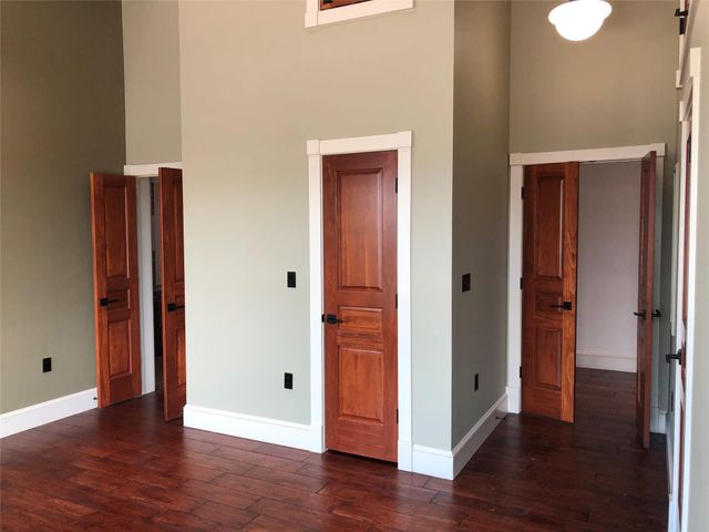 110 W 2nd ST Loft B, Taylor, TX 76574