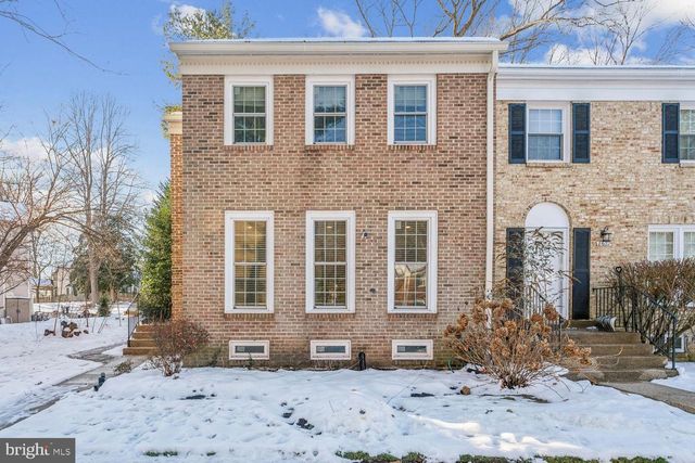 8624 BURLING WOOD DR, Springfield, VA 22152