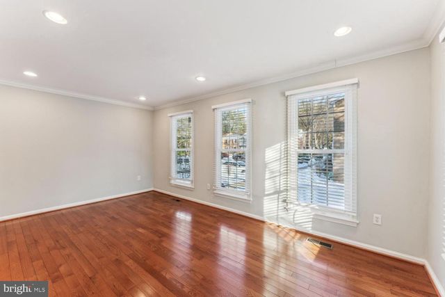 8624 BURLING WOOD DR, Springfield, VA 22152