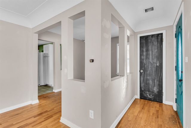 3304 Spring Arbor Road, Jackson, MI 49203