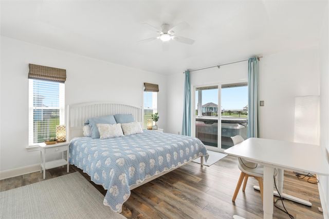 18806 Warrior Road, Galveston, TX 77554