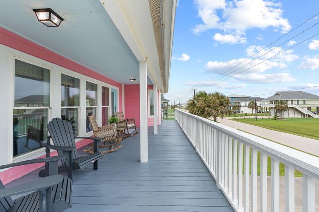 18806 Warrior Road, Galveston, TX 77554