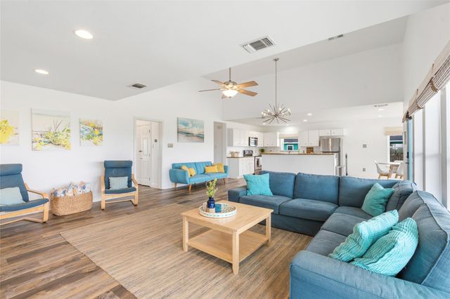 18806 Warrior Road, Galveston, TX 77554