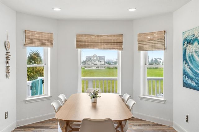 18806 Warrior Road, Galveston, TX 77554