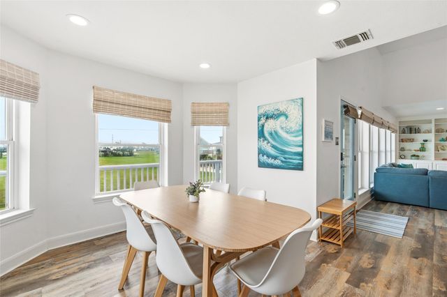 18806 Warrior Road, Galveston, TX 77554
